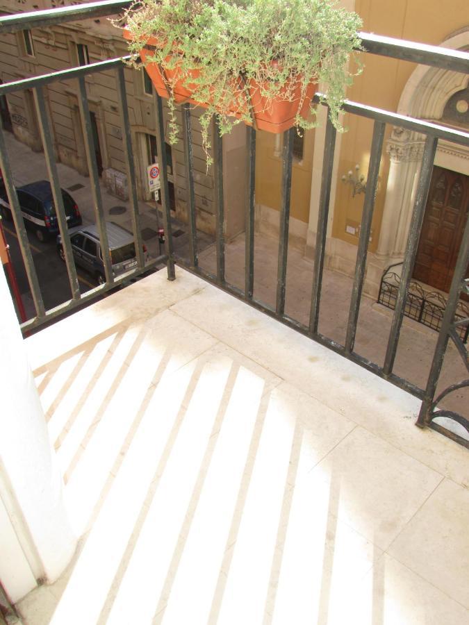 Guesthouse City Center Бари Экстерьер фото